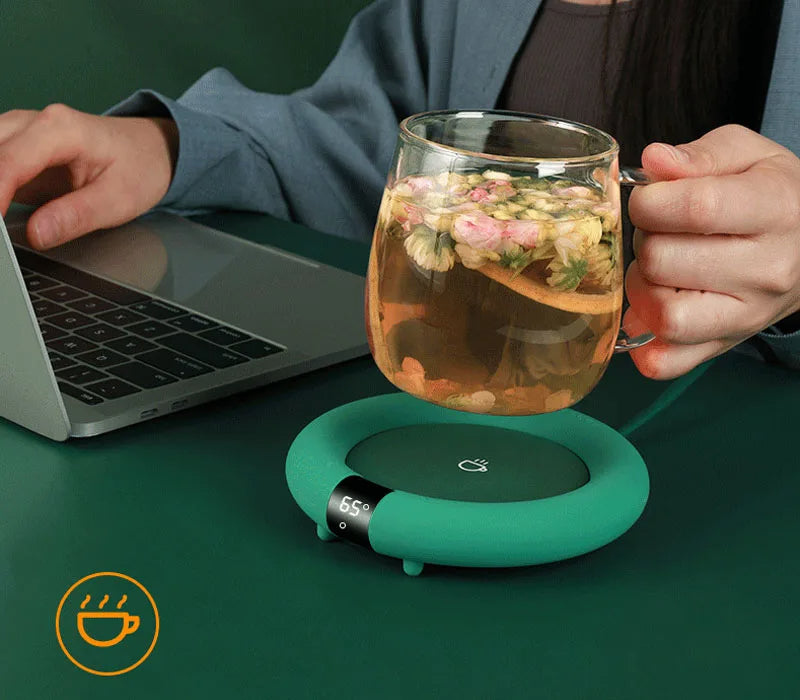 Electric mug warmer with three adjustable temperature settings